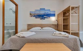 Spaccanapoli - Fully Equipped Studio