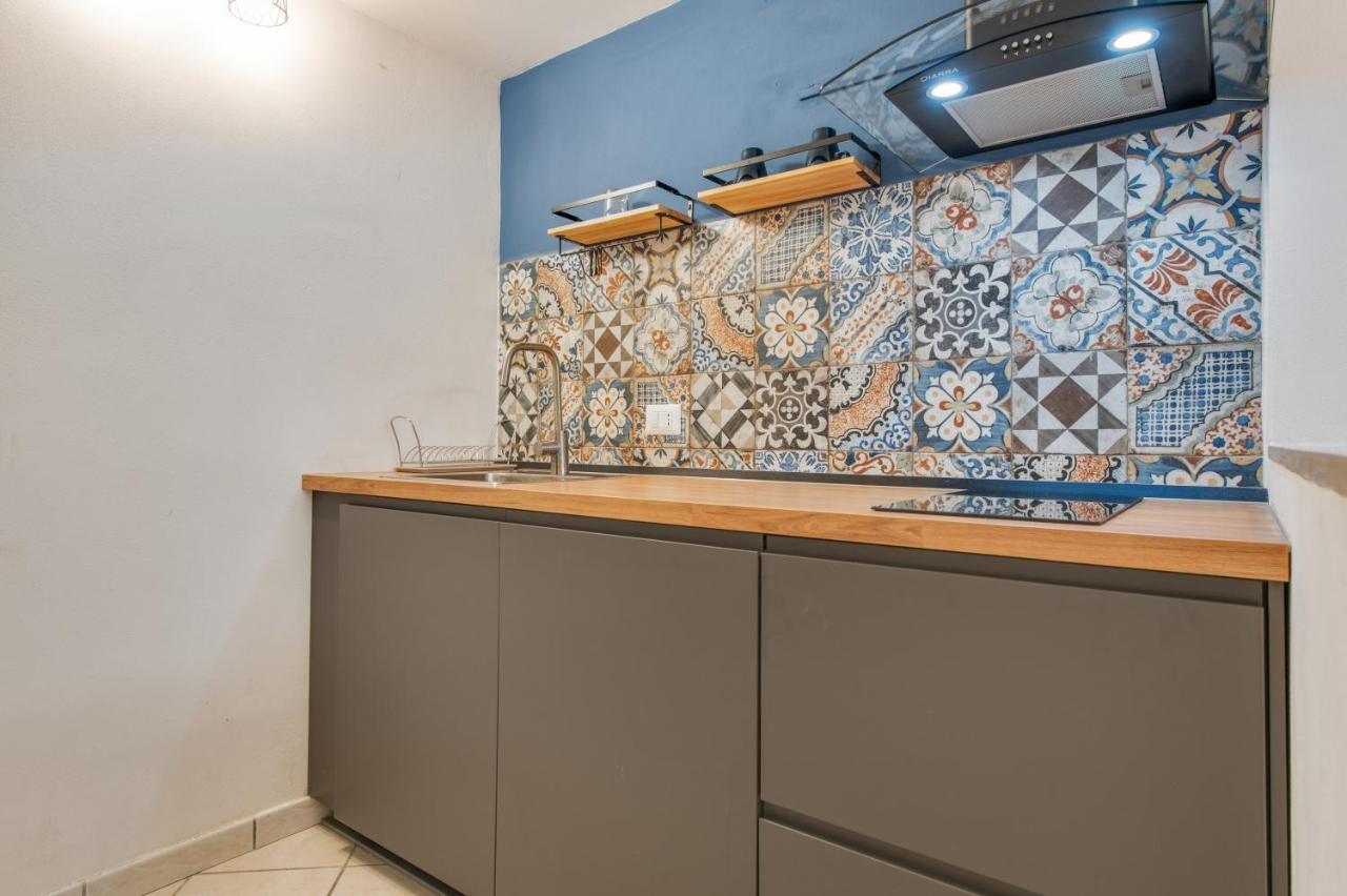 Spaccanapoli - Fully Equipped Studio Exterior foto